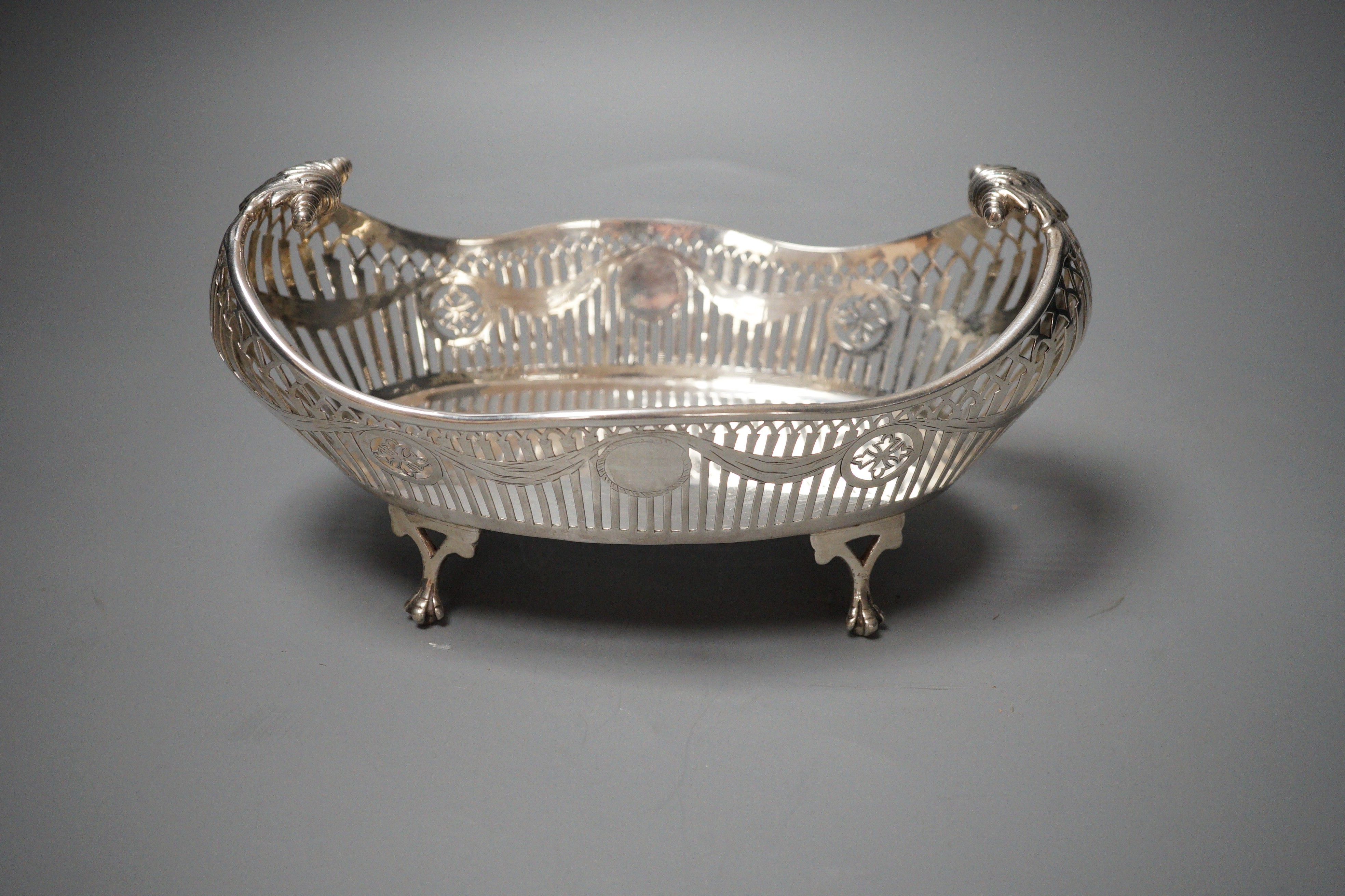 A George V pierced silver boat shaped dish, Carrington & Co, London, 1910, 23cm, 13.4oz.